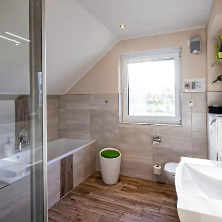 펜션 Pet Friendly Home In Goehren-Lebbin With Sauna *
